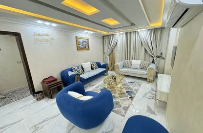 شقة - 3 غرف نوم - 3 حمامات للايجار في شارع سليمان اباظه - المهندسين - الجيزة