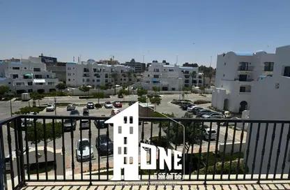 شاليه - 2 غرف نوم - 2 حمامات للبيع في مراسي - سيدي عبد الرحمن - الساحل الشمالي شاليه - 2 غرف نوم - 2 حمامات للبيع في مراسي - سيدي عبد الرحمن - الساحل الشمالي