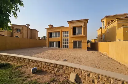 فيلا - 5 غرف نوم - 5 حمامات للبيع في رويال ميدوز - كمبوندات الشيخ زايد - الشيخ زايد - الجيزة