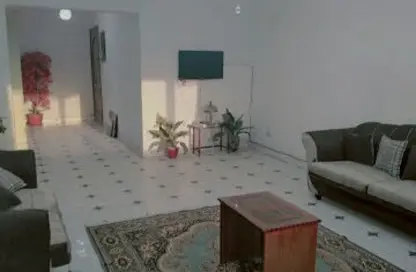 شقة - 3 غرف نوم - 2 حمامات للايجار في شارع النزهه - ارض الجولف - مصر الجديدة - القاهرة