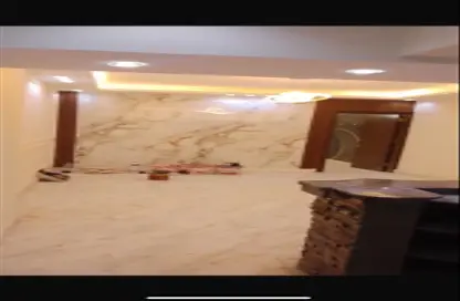 شقة - 3 غرف نوم - 2 حمامات للبيع في شارع الحسني - المهندسين - الجيزة