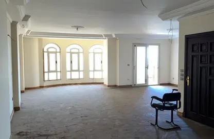 Apartment - 4 Bedrooms - 3 Bathrooms for sale in Glim - Hay Sharq - Alexandria Apartment - 4 Bedrooms - 3 Bathrooms for sale in Glim - Hay Sharq - Alexandria