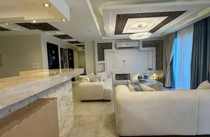 فيلا - 5 غرف نوم - 6 حمامات للبيع في الربوة - كمبوندات الشيخ زايد - الشيخ زايد - الجيزة