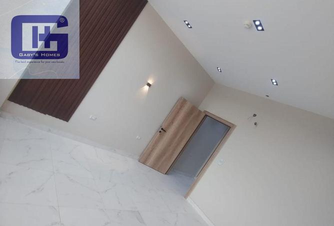 8066048 - Property Image 3