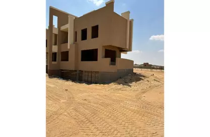Villa - 4 Bedrooms - 4 Bathrooms for sale in Lake West - Sheikh Zayed Compounds - Sheikh Zayed City - Giza