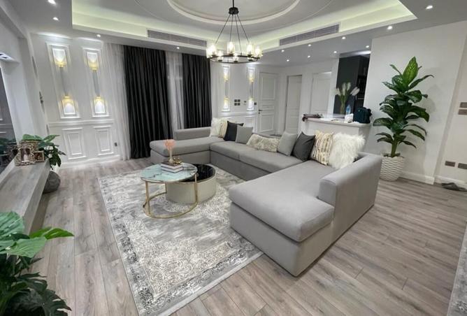 8004879 - Property Image 2