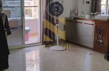 Apartment - 3 Bedrooms - 1 Bathroom for rent in School St. - 4th District - 6 October City - Giza