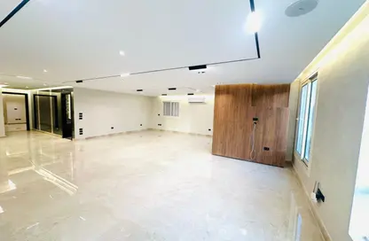 Office Space - Studio - 3 Bathrooms for rent in Al Thawra St. - El Korba - Heliopolis - Masr El Gedida - Cairo