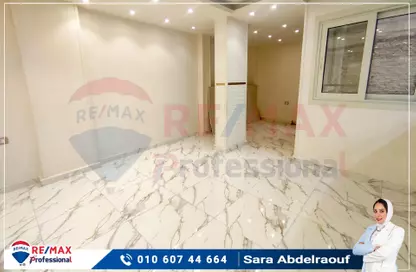 Apartment - 2 Bedrooms - 1 Bathroom for sale in Al Moaskar Al Romani St. - Roushdy - Hay Sharq - Alexandria