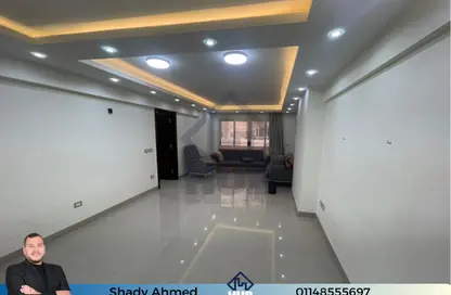 Apartment - 3 Bedrooms - 2 Bathrooms for sale in El Riada School St. - Smouha - Hay Sharq - Alexandria