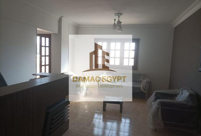 8165989 - Property Image 2