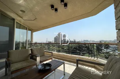 Apartment - 3 Bedrooms - 3 Bathrooms for sale in Zamalek - Cairo