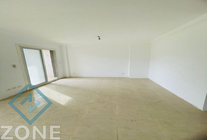 8326838 - Property Image 3