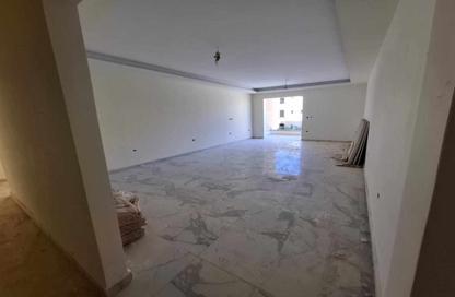 Apartment - 4 Bedrooms - 3 Bathrooms for sale in Al Narges 2 - Al Narges - New Cairo City - Cairo