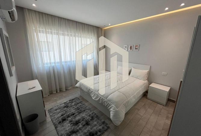 8051754 - Property Image 2