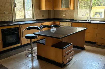 فيلا - 4 غرف نوم - 3 حمامات للبيع في شارع دكتور ياسين عبد الغفار - المنطقة ج - حى جنوب الاكايمية - مدينة القاهرة الجديدة - القاهرة