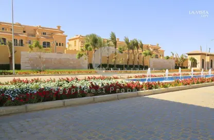 Villa - 3 Bedrooms - 4 Bathrooms for sale in La Vista City - New Capital Compounds - New Capital City - Cairo