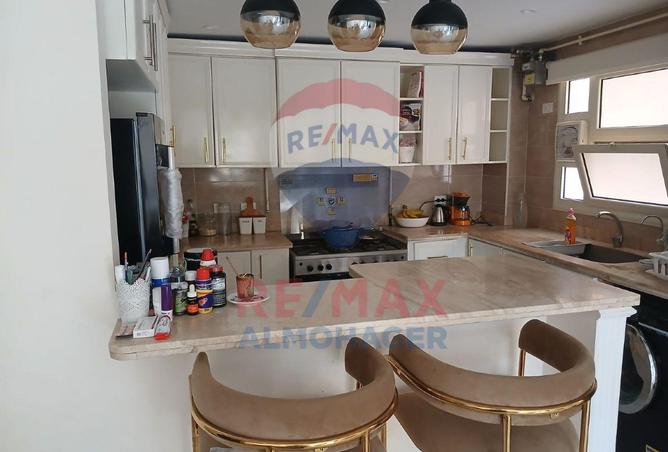 8123877 - Property Image 3