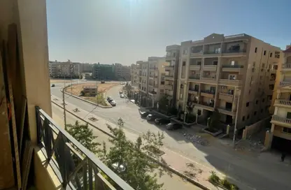 Apartment - 3 Bedrooms - 3 Bathrooms for sale in North Lotus - El Lotus - New Cairo City - Cairo