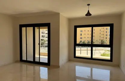(بنتهاوس  (روف - 4 غرف نوم - 3 حمامات للبيع في أو ويست - كمبوندات 6 أكتوبر - مدينة 6 أكتوبر - الجيزة