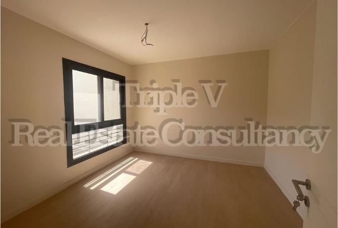 8343665 - Property Image 3