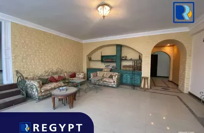 Apartment - 4 Bedrooms - 5 Bathrooms for sale in Victoria Square - Degla - Hay El Maadi - Cairo