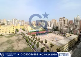 شقة - 5 غرف نوم - 4 حمامات للبيع في طريق الجيش - لوران - حي شرق - الاسكندرية