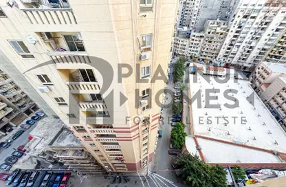 Apartment - 3 Bedrooms - 1 Bathroom for sale in Al Geish Road - El Mandara - Hay Than El Montazah - Alexandria