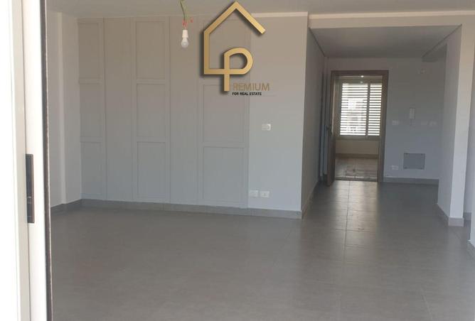 8418861 - Property Image 2