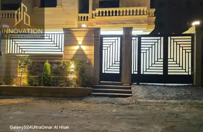 Apartment - 4 Bedrooms - 3 Bathrooms for sale in Gate 1 - Khofo - Hadayek El Ahram - Giza