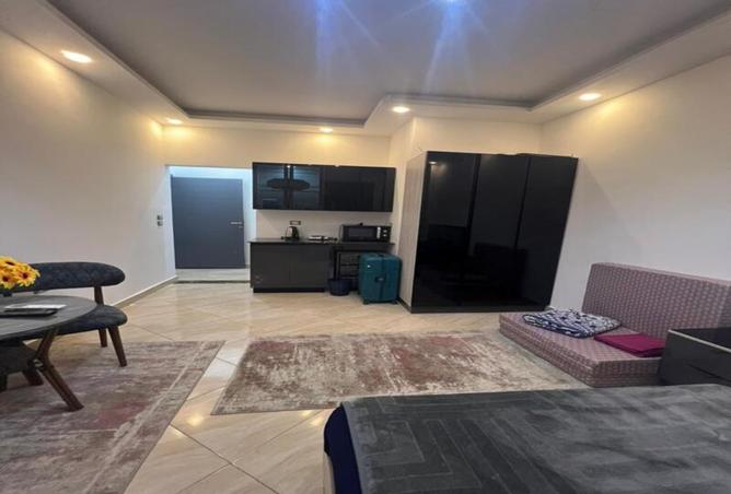 8042368 - Property Image 2