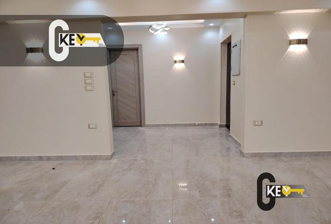 8560940 - Property Image 3