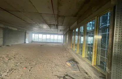 Office Space - Studio - 2 Bathrooms for sale in The Waterway View - 90 Street - The 5th Settlement - New Cairo City - Cairo