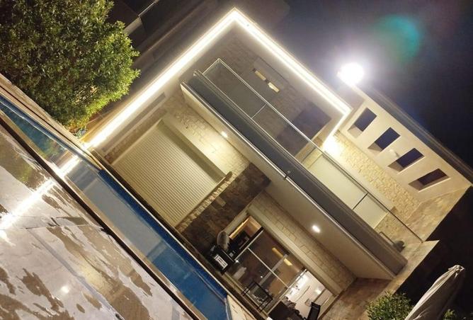 8454990 - Property Image 2