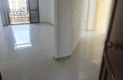 Apartment - 2 Bedrooms - 1 Bathroom for rent in Al Rehab - New Cairo City - Cairo