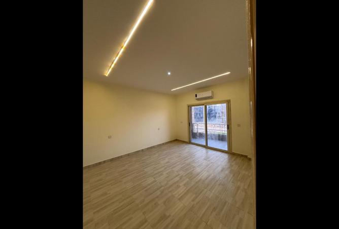 8213943 - صورة العقار 3