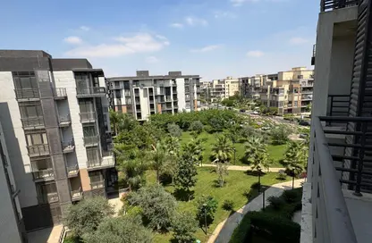 Apartment - 2 Bedrooms - 2 Bathrooms for sale in Madinaty - Cairo