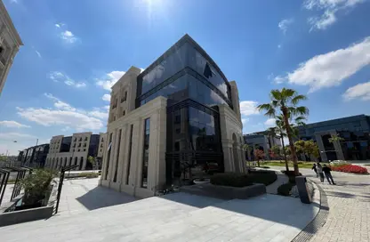 Office Space - Studio - 6 Bathrooms for rent in Cairo Business Park - 5th Settlement Compounds - The 5th Settlement - New Cairo City - Cairo