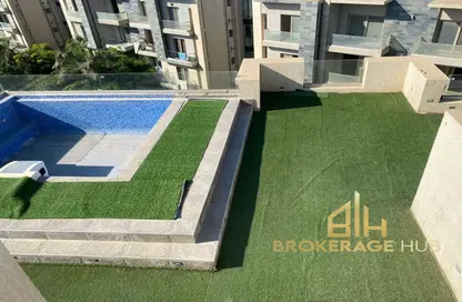 (بنتهاوس  (روف - 3 غرف نوم - 2 حمامات للبيع في جاليريا  مون فالى - المستثمرين الجنوبية - مدينة القاهرة الجديدة - القاهرة