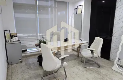 مساحات مكتبية - استوديو - 2 حمامات للايجار في فى90 - شارع التسعين الشمالي - التجمع الخامس - مدينة القاهرة الجديدة - القاهرة