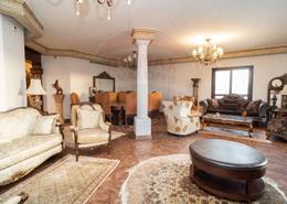 شقة - 5 غرف نوم - 4 حمامات for للبيع in شارع جرين بلازا - سموحة - حي شرق - الاسكندرية