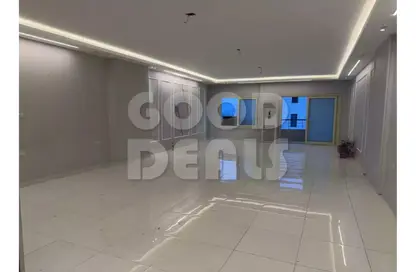 Apartment - 4 Bedrooms - 3 Bathrooms for sale in Street 257 - Maadi - Hay El Maadi - Cairo