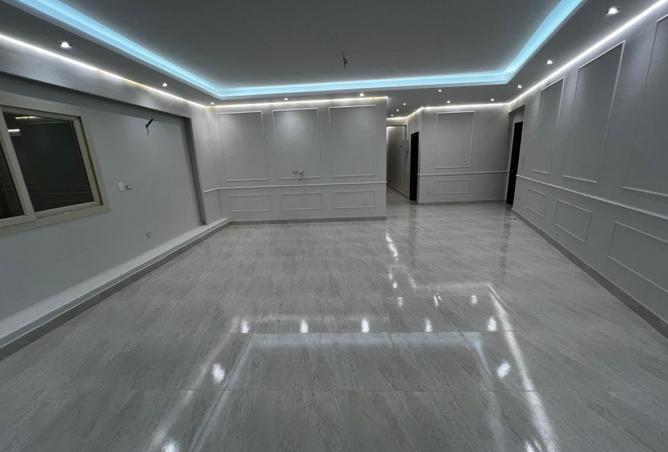 8419704 - Property Image 3