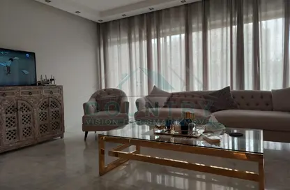 Apartment - 2 Bedrooms - 3 Bathrooms for sale in Lake View Residence - 5th Settlement Compounds - The 5th Settlement - New Cairo City - Cairo
