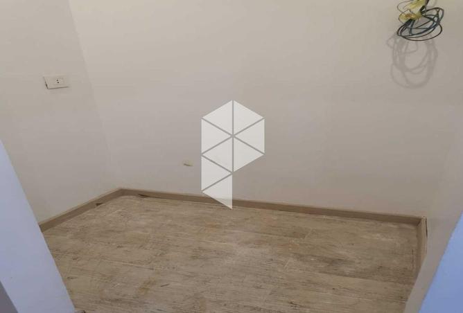 8212288 - Property Image 3