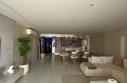 Apartment - 3 Bedrooms - 2 Bathrooms for sale in Al Rehab - New Cairo City - Cairo