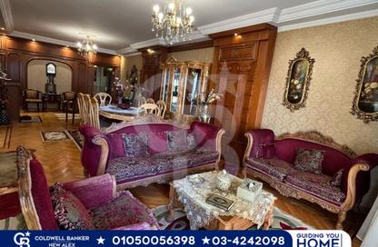 شقة - 3 غرف نوم - 3 حمامات للبيع في زيزينيا - حي شرق - الاسكندرية