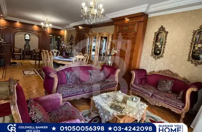 شقة - 3 غرف نوم - 3 حمامات للبيع في زيزينيا - حي شرق - الاسكندرية