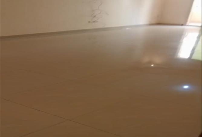 8040072 - Property Image 2