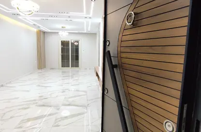 Apartment - 3 Bedrooms - 3 Bathrooms for sale in Gate 2 - Ahmose - Hadayek El Ahram - Giza